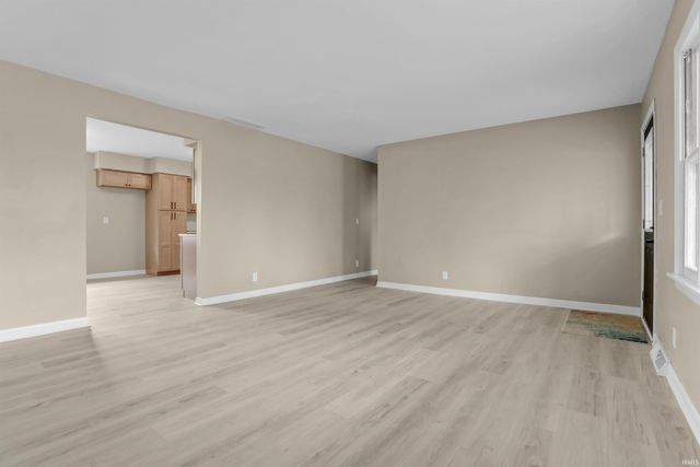 156 W Jefferson Avenue, Chandler, IN 47610