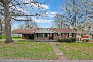 156 W Jefferson Avenue, Chandler, IN 47610