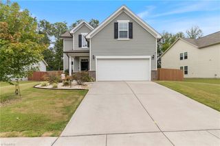 627 Heartpine Drive 42, Mebane, NC 27302