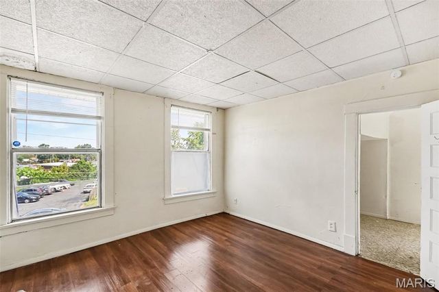 2038 McLaran Avenue, Jennings, MO 63136