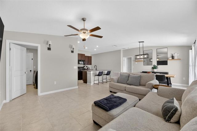 11216 KELLY GREEN AVENUE, Wimauma, FL 33598