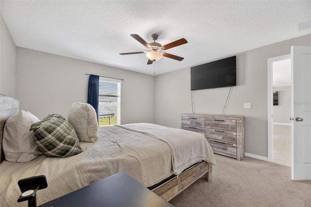 11216 KELLY GREEN AVENUE, Wimauma, FL 33598