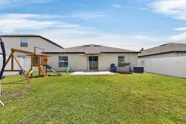 11216 KELLY GREEN AVENUE, Wimauma, FL 33598