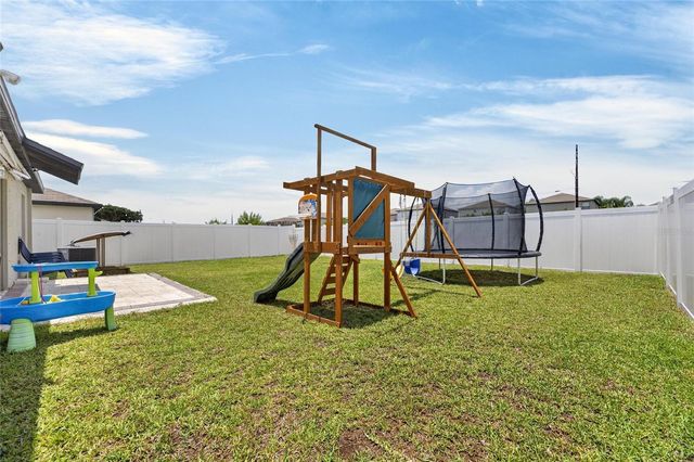 11216 KELLY GREEN AVENUE, Wimauma, FL 33598