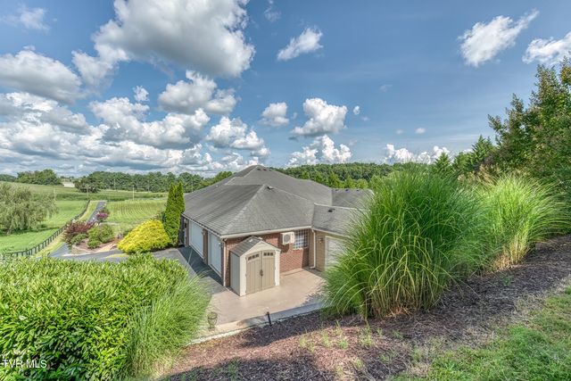 101 Bond Town Road, Blountville, TN 37617