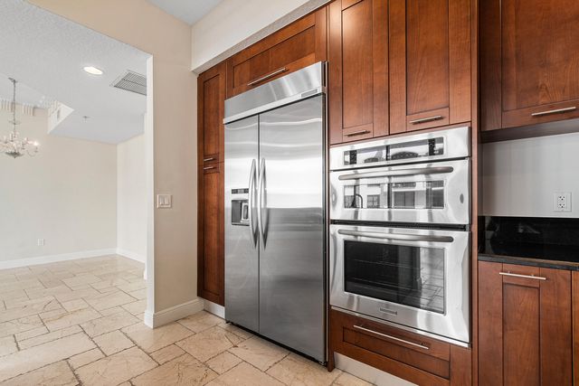 701 S Olive Avenue 2009, West Palm Beach, FL 33401