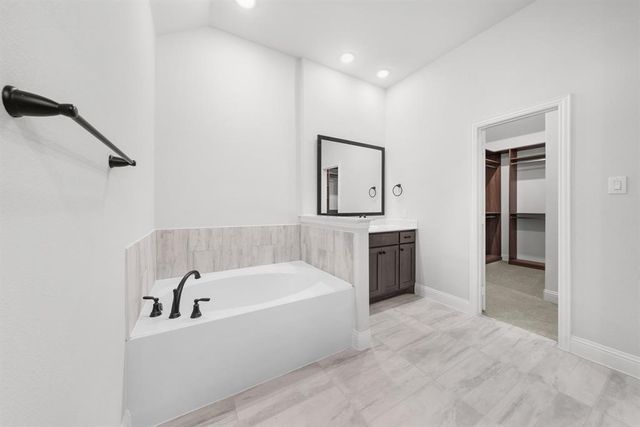 128 Lila Lake Drive, Waxahachie, TX 75165