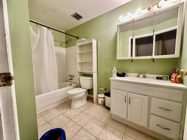 11315 Lincolnshire Drive, Forest Park, OH 45240