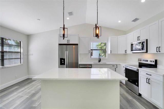 143 Greentree Circle, Jupiter, FL 33458