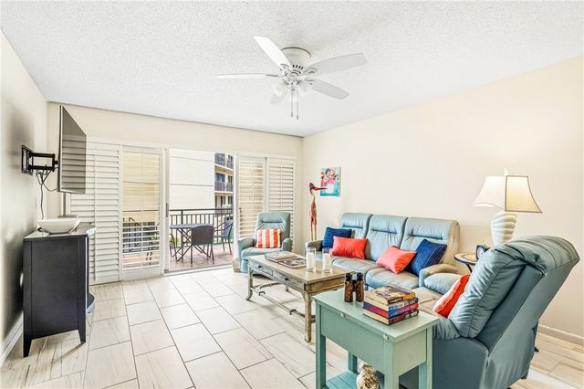3939 Ocean Drive 208C, Vero Beach, FL 32963