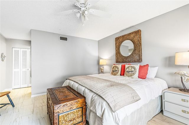3939 Ocean Drive 208C, Vero Beach, FL 32963