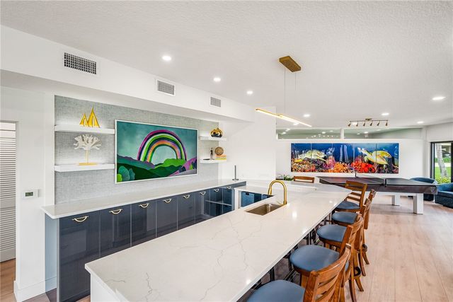 3939 Ocean Drive 208C, Vero Beach, FL 32963
