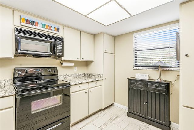 3939 Ocean Drive 208C, Vero Beach, FL 32963