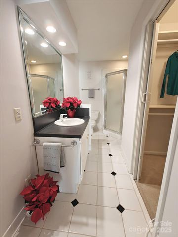 1323 Queens Road 321, Charlotte, NC 28207