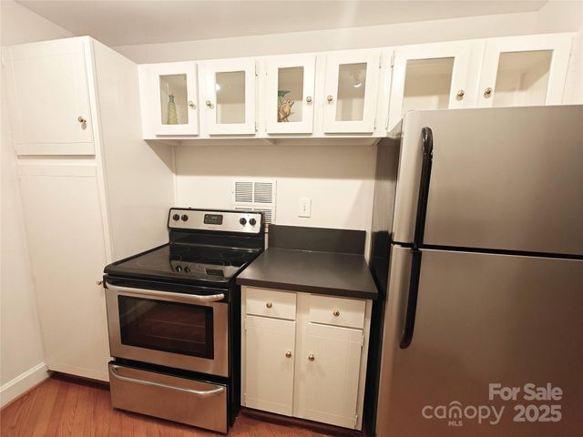 1323 Queens Road 321, Charlotte, NC 28207