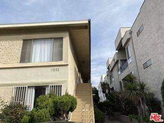 1552 Brockton Avenue 4, Los Angeles, CA 90025