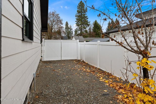 1502 E Stiner Ave, Coeur D'alene, ID 83815