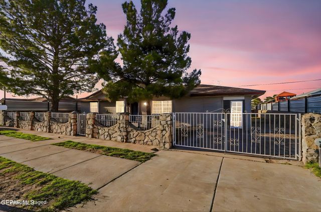 10155 ALDRIN Circle, Socorro, TX 79927