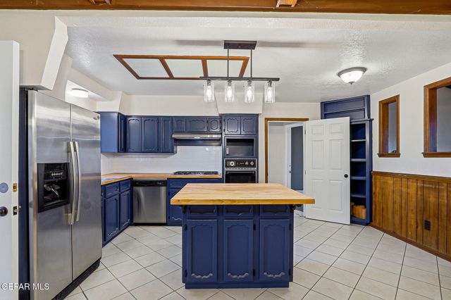 10155 ALDRIN Circle, Socorro, TX 79927