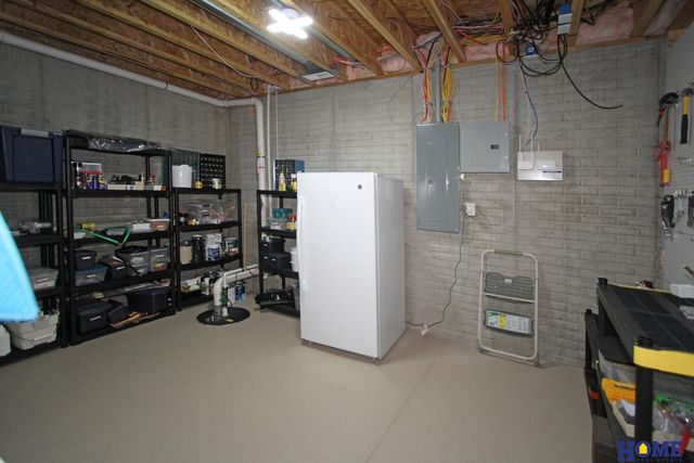 6528 Lone Tree Drive, Lincoln, NE 68512