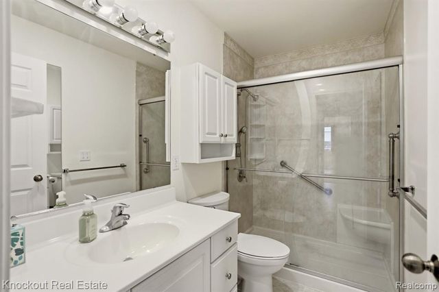 2 Wilshire Drive, Frankenmuth, MI 48734