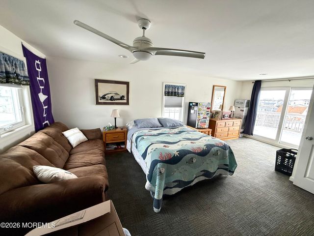 27 Robert Drive, Manahawkin, NJ 08050