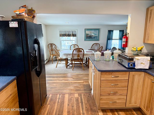 27 Robert Drive, Manahawkin, NJ 08050