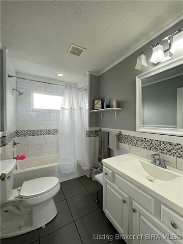 8215 Jordan Drive, Charlestown, IN 47111