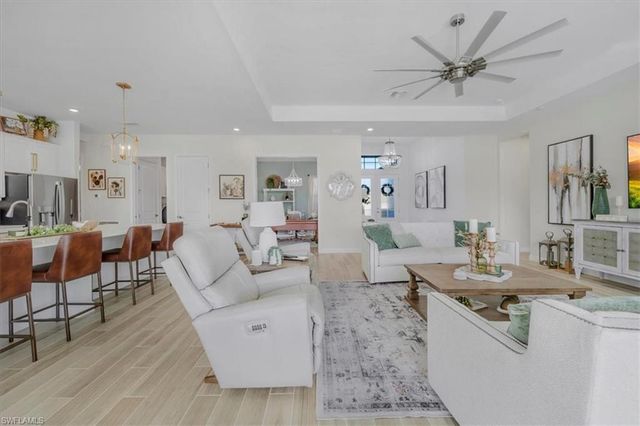 1211 SE 10th AVE, Cape Coral, FL 33990