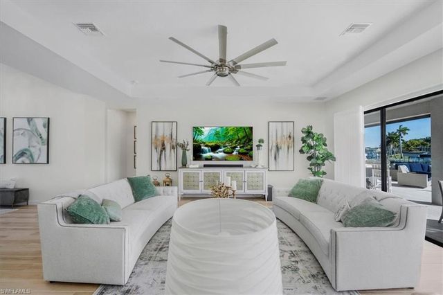 1211 SE 10th AVE, Cape Coral, FL 33990