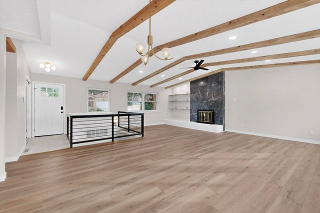 4713 Huntington Drive NE, Albuquerque, NM 87111