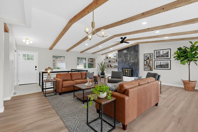 4713 Huntington Drive NE, Albuquerque, NM 87111