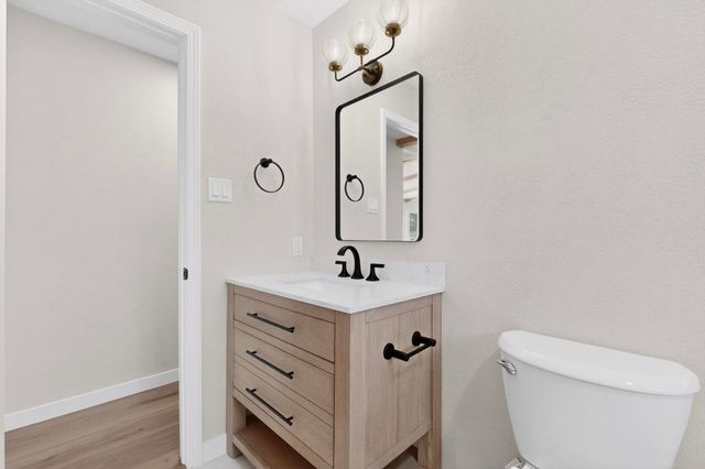 4713 Huntington Drive NE, Albuquerque, NM 87111