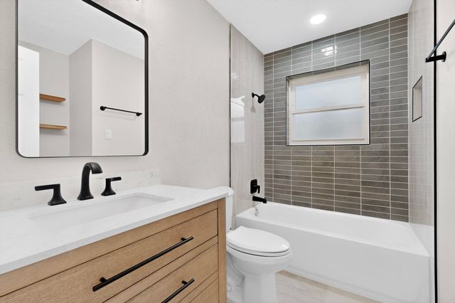 4713 Huntington Drive NE, Albuquerque, NM 87111