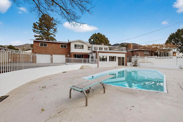 4713 Huntington Drive NE, Albuquerque, NM 87111