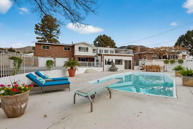 4713 Huntington Drive NE, Albuquerque, NM 87111