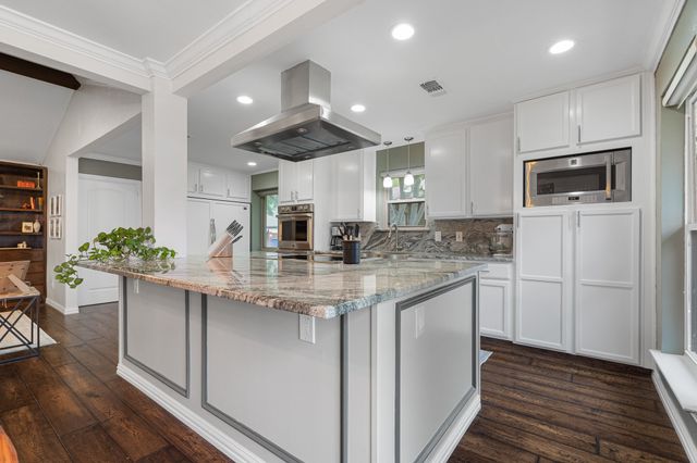 3817 Westminster Drive, Carrollton, TX 75007