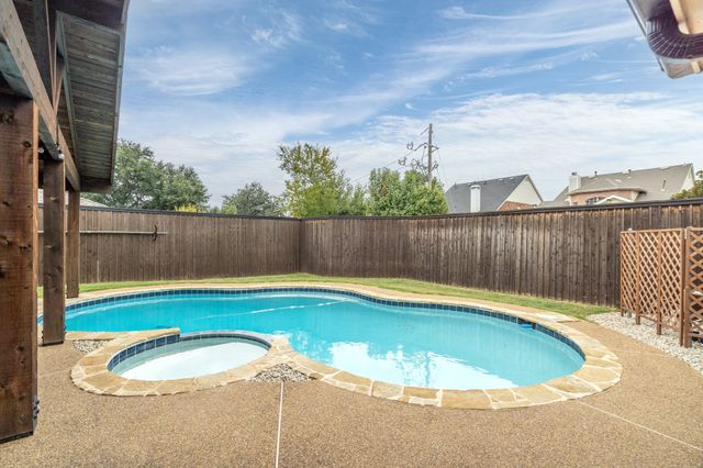 3817 Westminster Drive, Carrollton, TX 75007