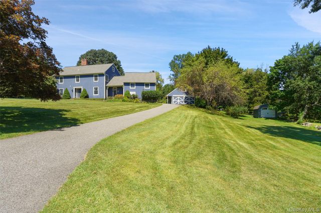 2 Pine Tree Drive, Katonah, NY 10536