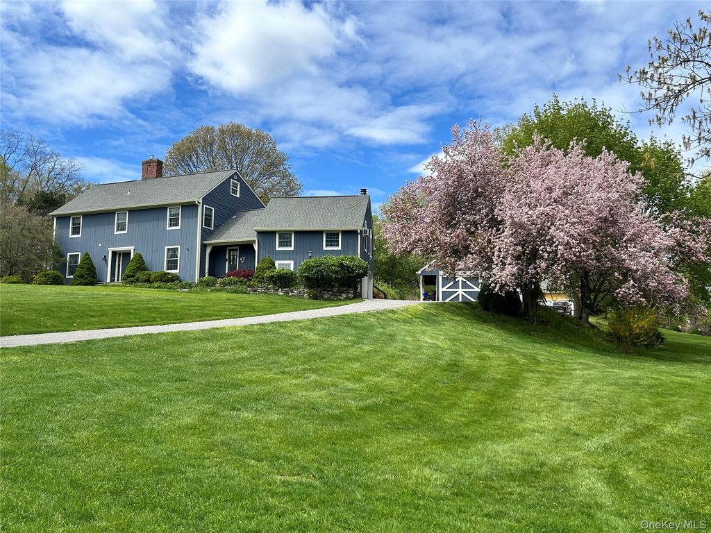 2 Pine Tree Drive, Katonah, NY 10536 — exterior