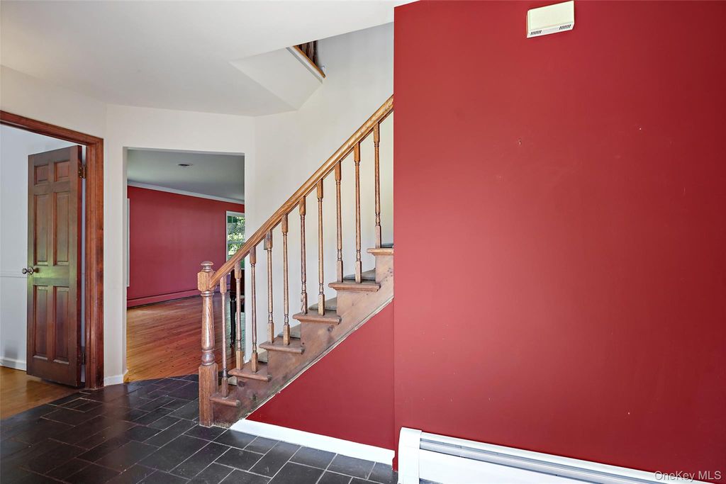 2 Pine Tree Drive, Katonah, NY 10536 — photo 4