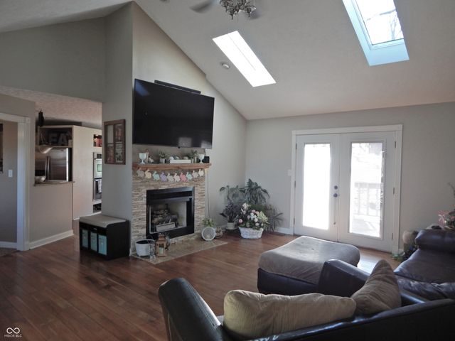 41 Stephen Street, Mooresville, IN 46158