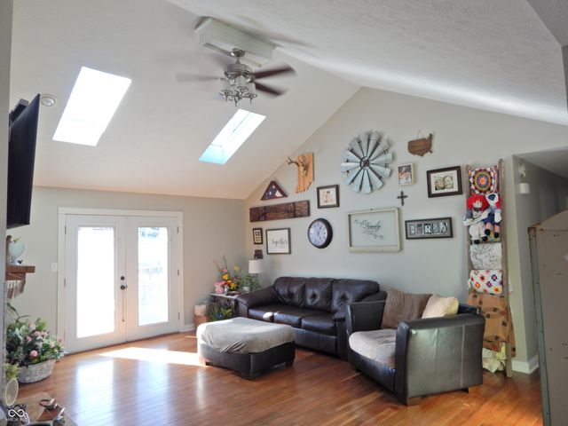 41 Stephen Street, Mooresville, IN 46158