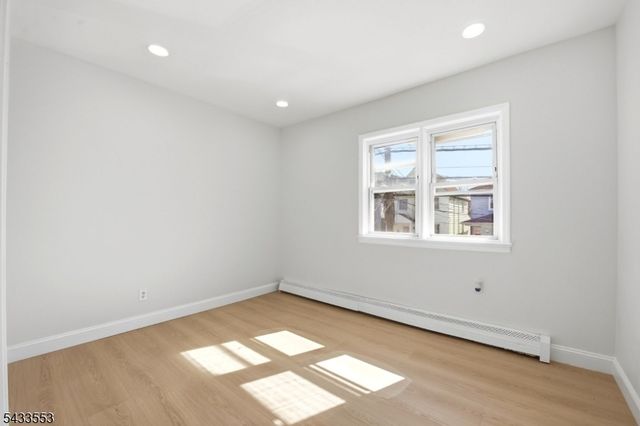 139 W 51st St, Bayonne City, NJ 07002