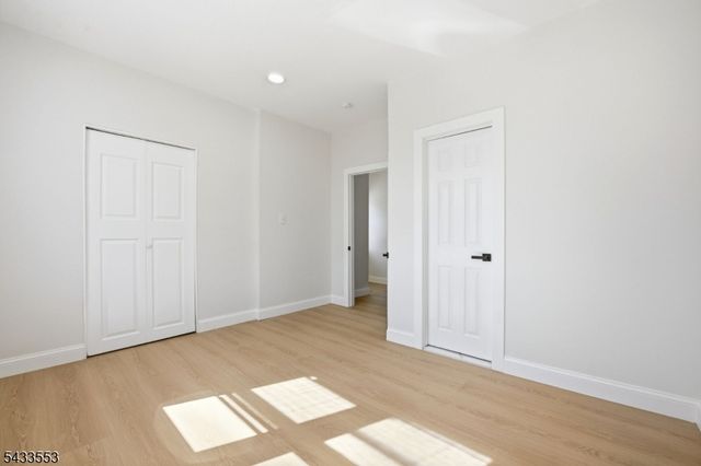 139 W 51st St, Bayonne City, NJ 07002