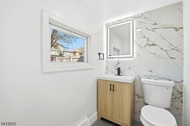 139 W 51st St, Bayonne City, NJ 07002