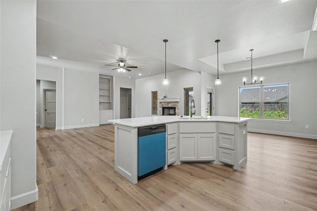 437 NW Sandstone Ave, Cache, OK 73527