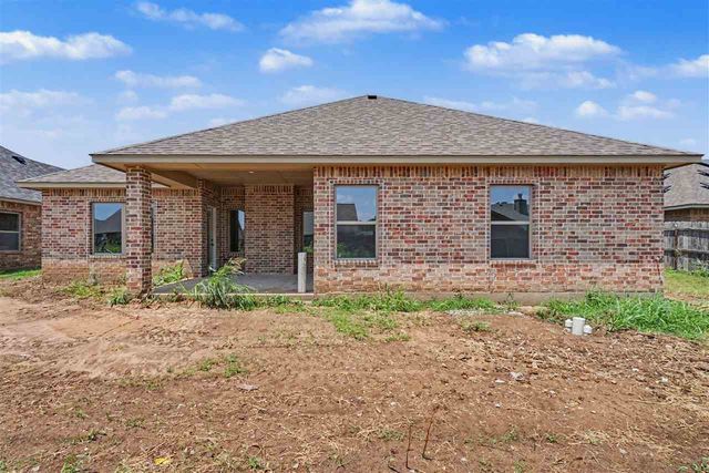 437 NW Sandstone Ave, Cache, OK 73527