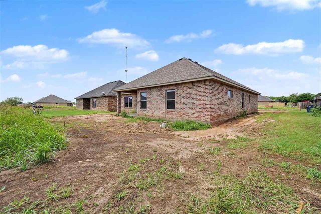 437 NW Sandstone Ave, Cache, OK 73527