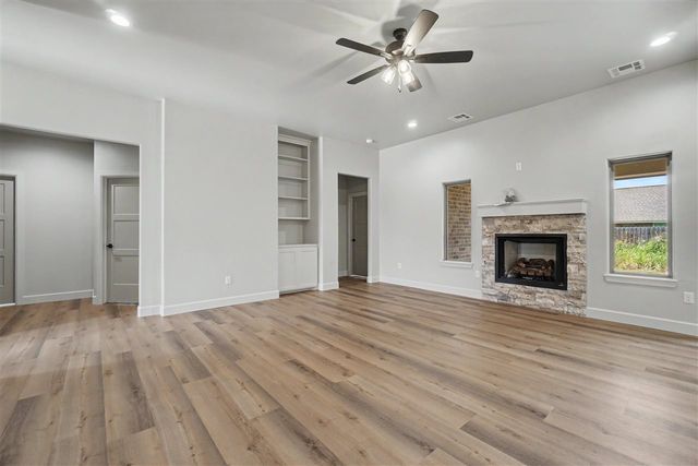 437 NW Sandstone Ave, Cache, OK 73527